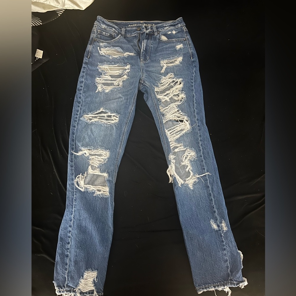 American Eagle ripped mom jeans